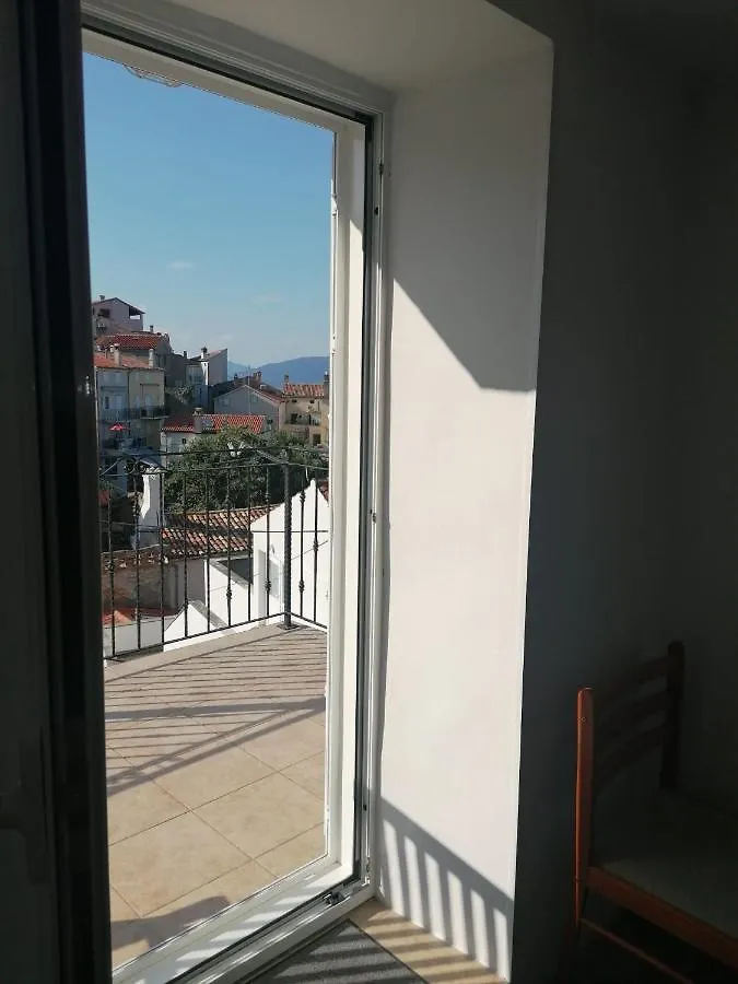Πανσιόν Apartments & Rooms Dinko Valun