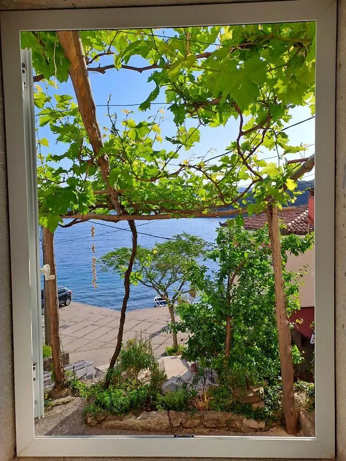 Apartments & Rooms Dinko Valun