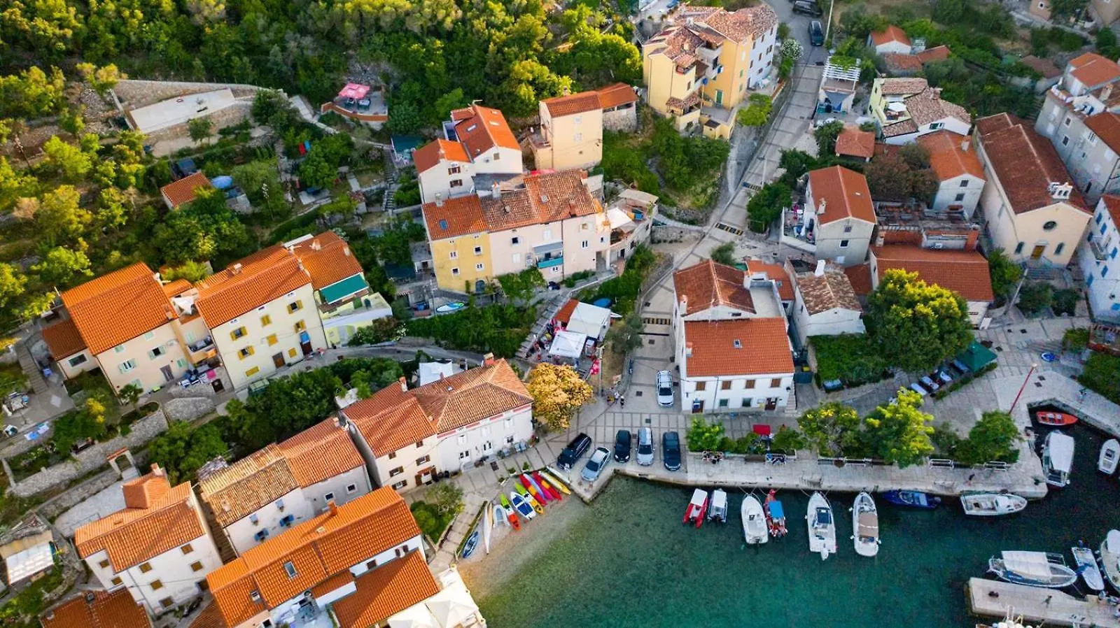 Apartments & Rooms Dinko Valun