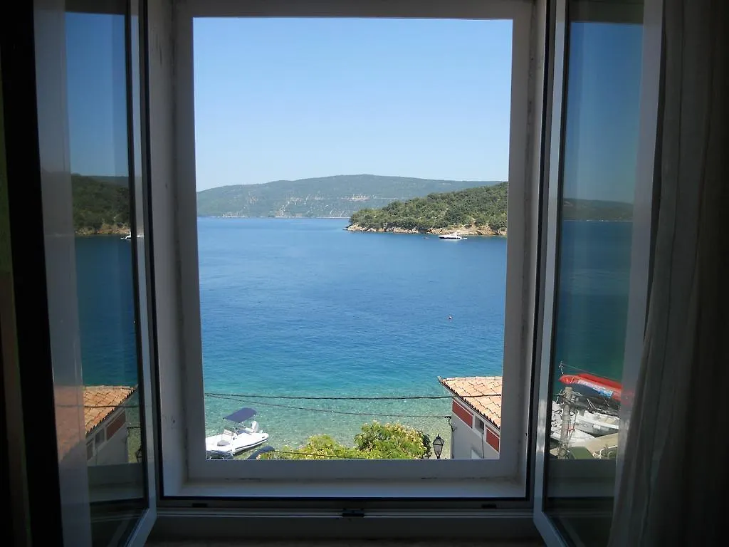 Apartments & Rooms Dinko Valun Croatie